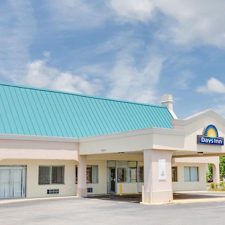 Days Inn By Wyndham צ'סטר מראה חיצוני תמונה